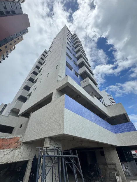 Quarto e Sala - Andar Alto - Edf FBIO ARAJO - Praa da Mulher